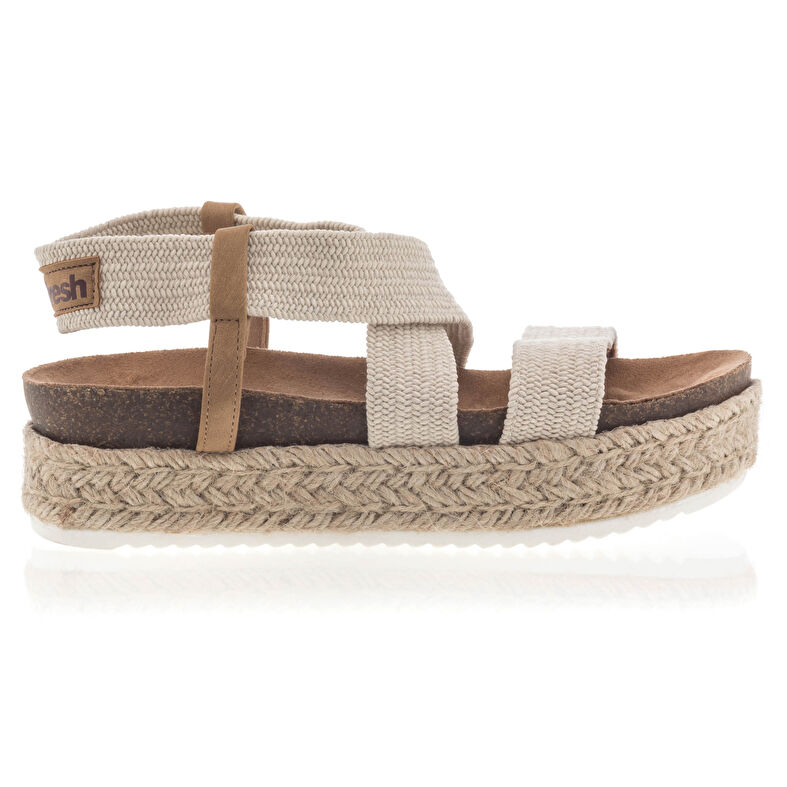 Beige sandaler / sko med åpen tå til dame