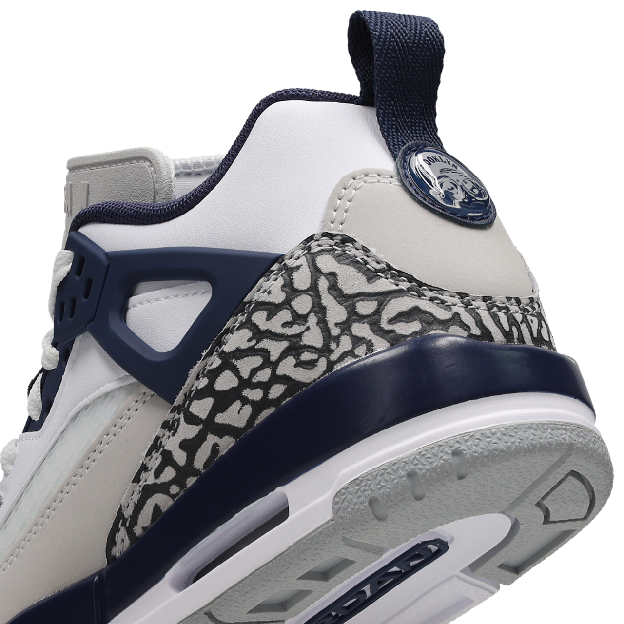 Jordan Spizike Low