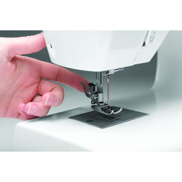Máquina de Costura SINGER Tradition 2250