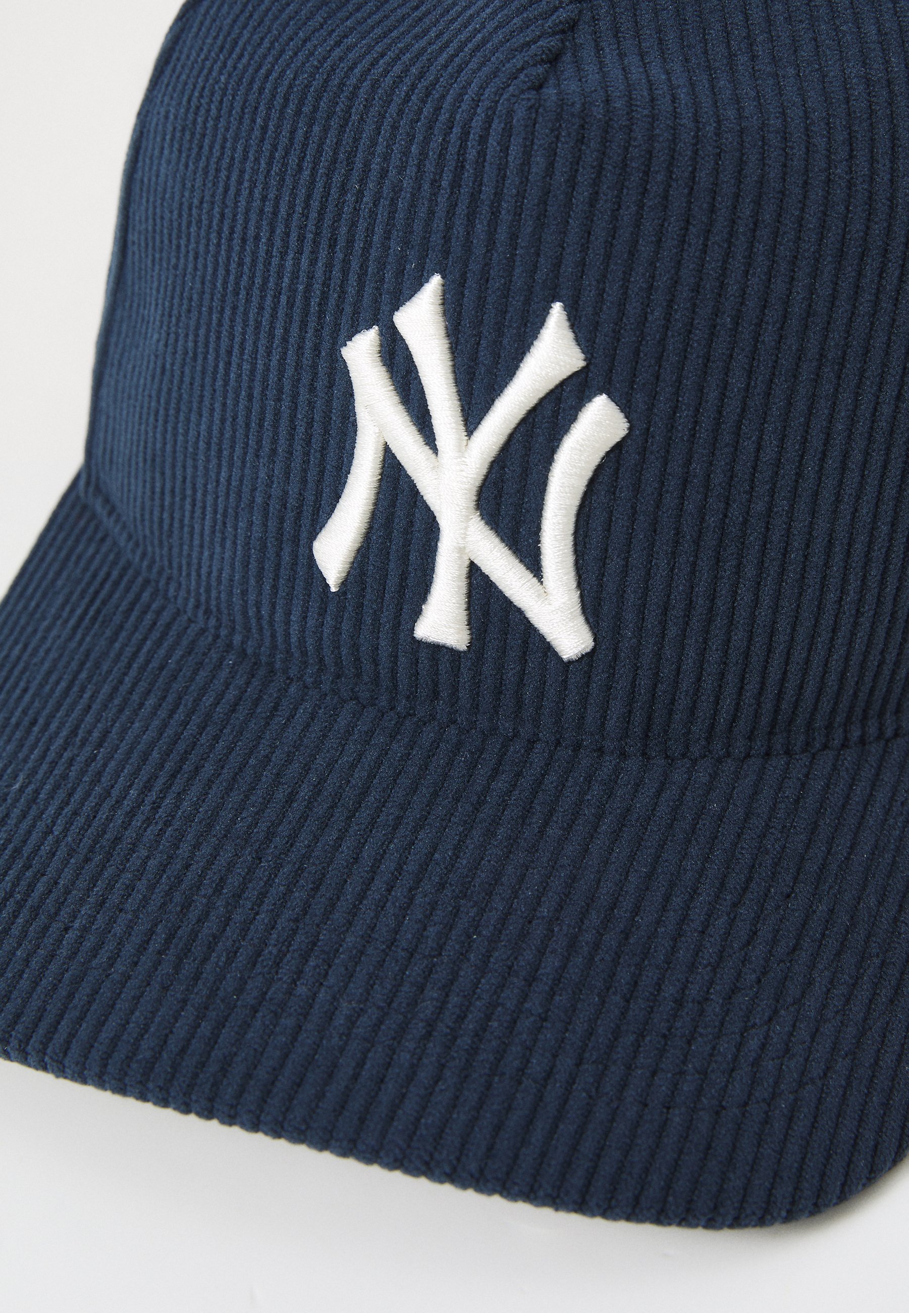 '47 Caps