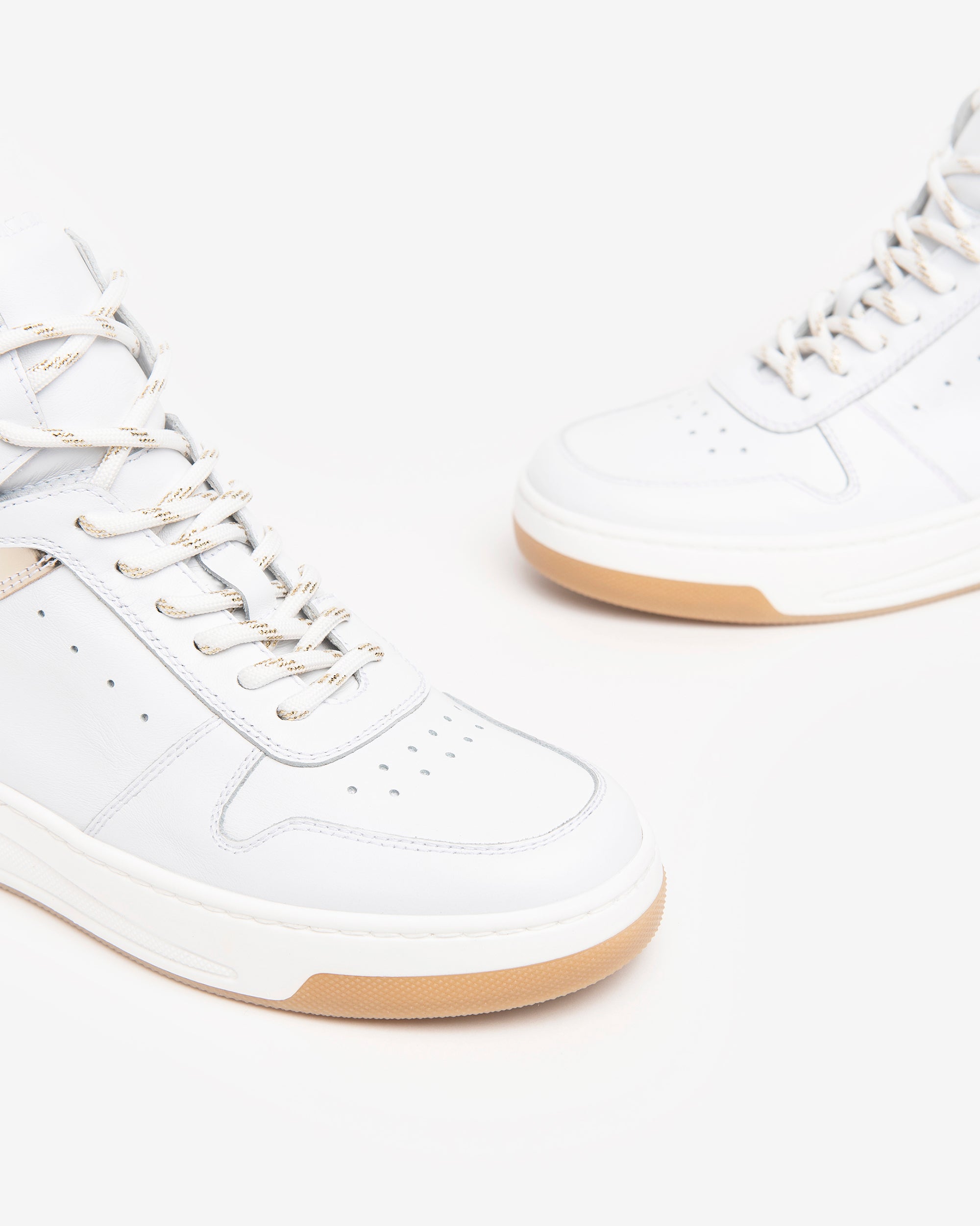  Baskets en cuir