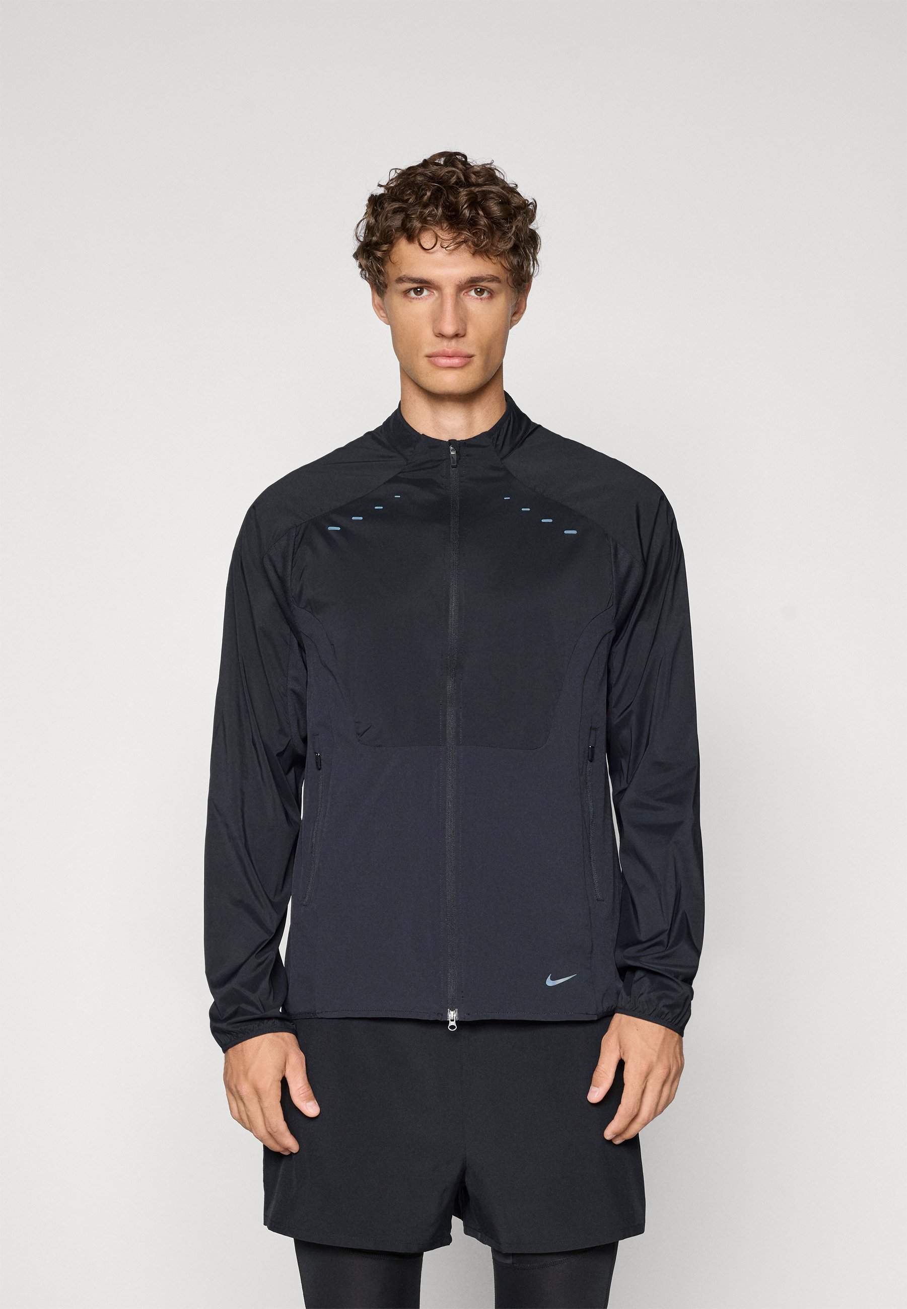 Veste coupe-vent Nike Performance RUN - noire