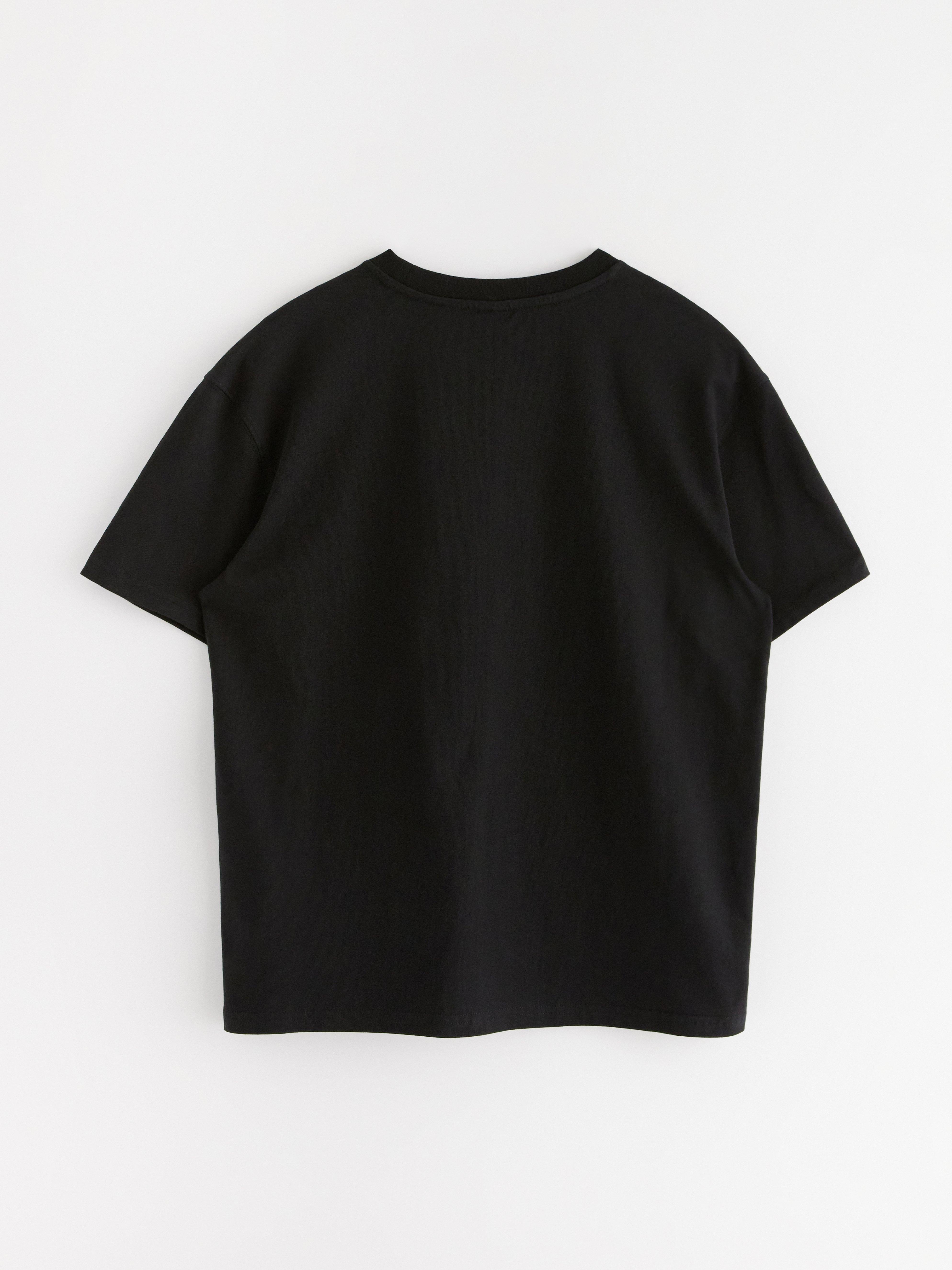 Camiseta preta oversized