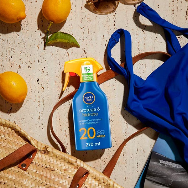 Védő és hidratáló spray SPF 20 | 270ML