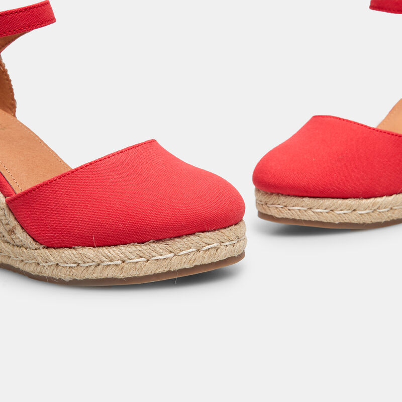 BATA Dam 8 cm kilklackade espadriller
