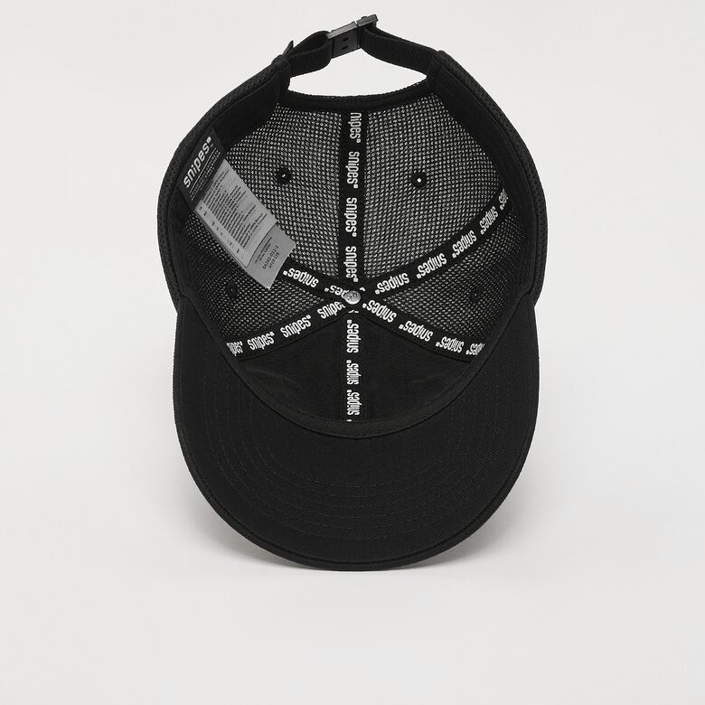 Gorra de béisbol con panel de malla y logo