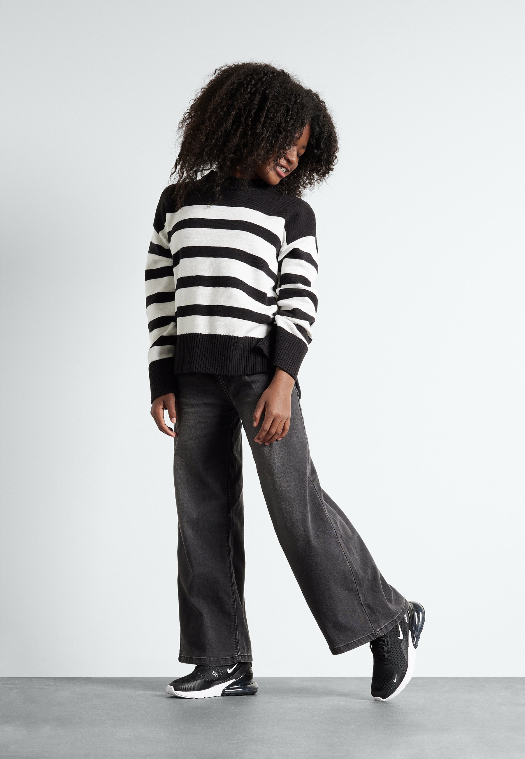 Nike Sportswear AIR MAX 270 - Sportbačiai - juodi/balti/antracito spalvos