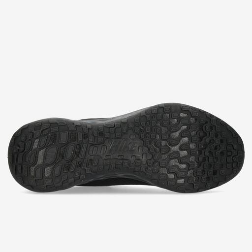 Nike Revolution 6