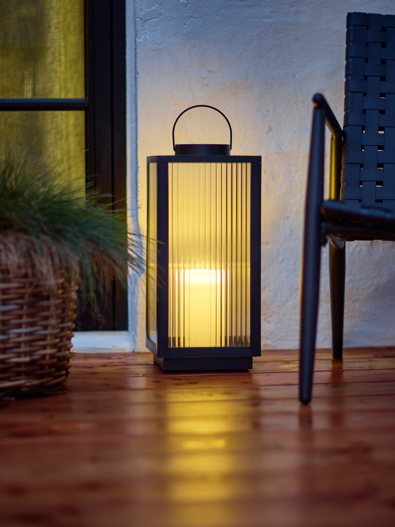 GULDSMED GULDSMED žibintas, plotis 22 x ilgis 22 x aukštis 48 cm, su LED, juodas