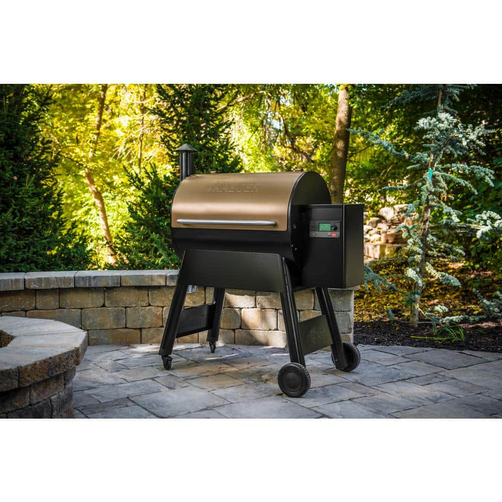 Grill pelletowy i wędzarnia Pro 780 Wifi w kolorze brązowym