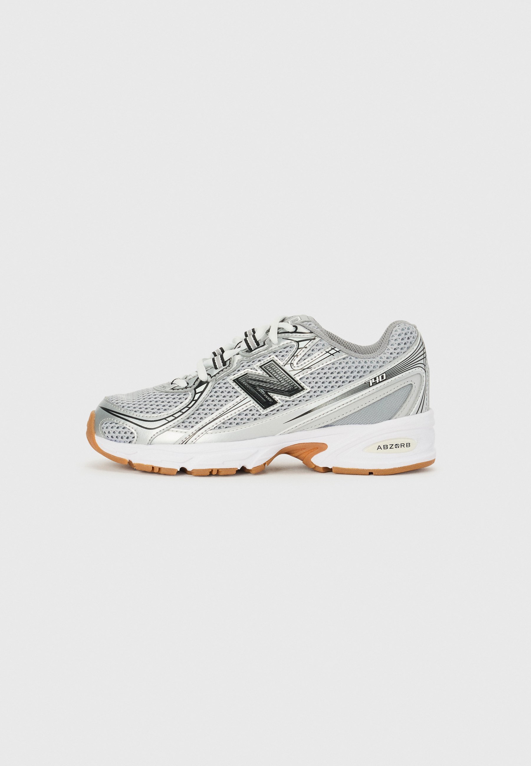 New Balance 740 - Sneakers - zilverkleurig