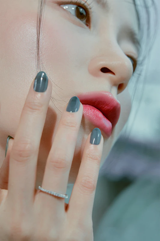 Dlhotrvajúci lesk na pery rom&nd Dewy Full Water Tint