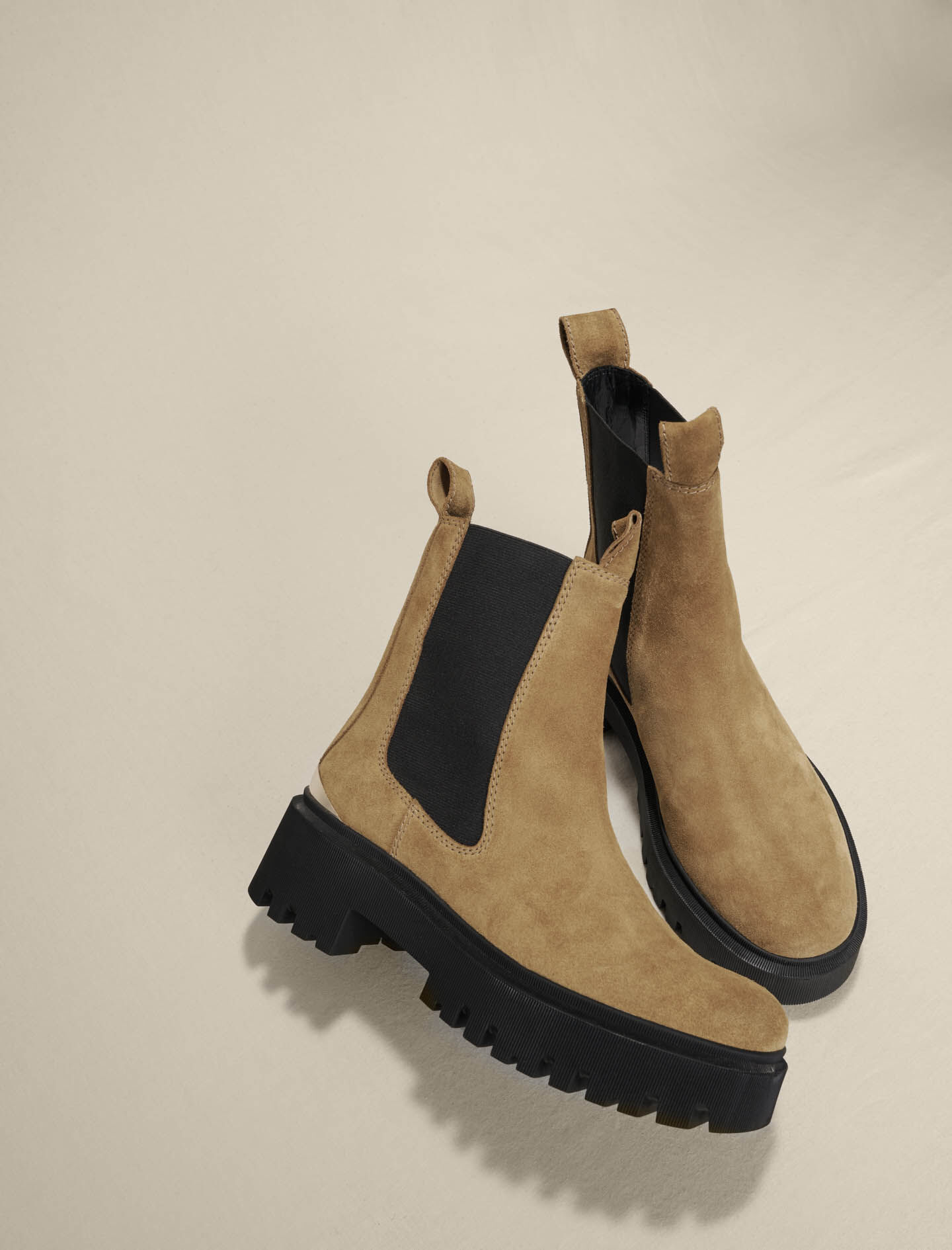 Camelkleurige leren platform enkellaarsjes