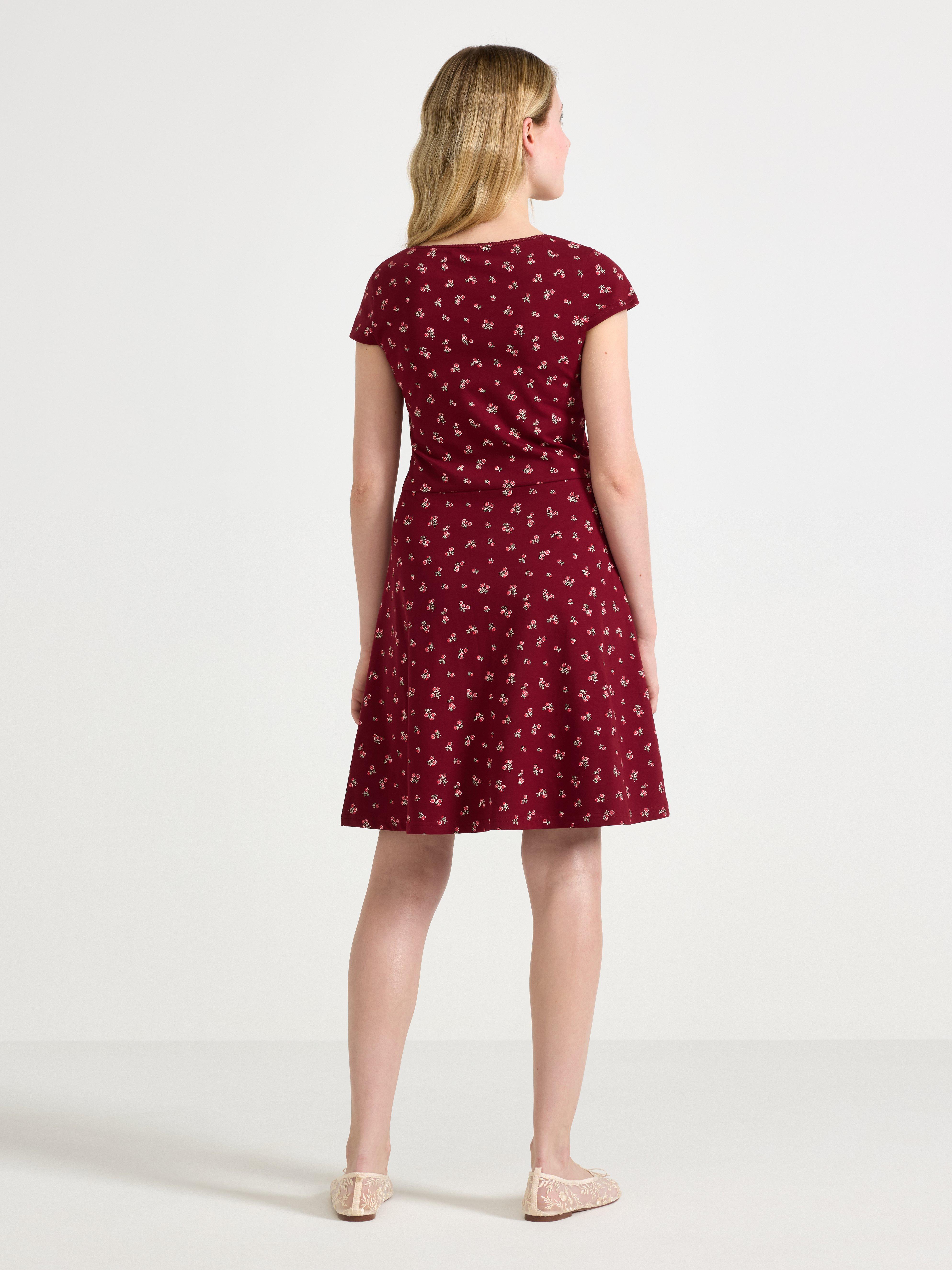 Vestido de manga corta rojo oscuro