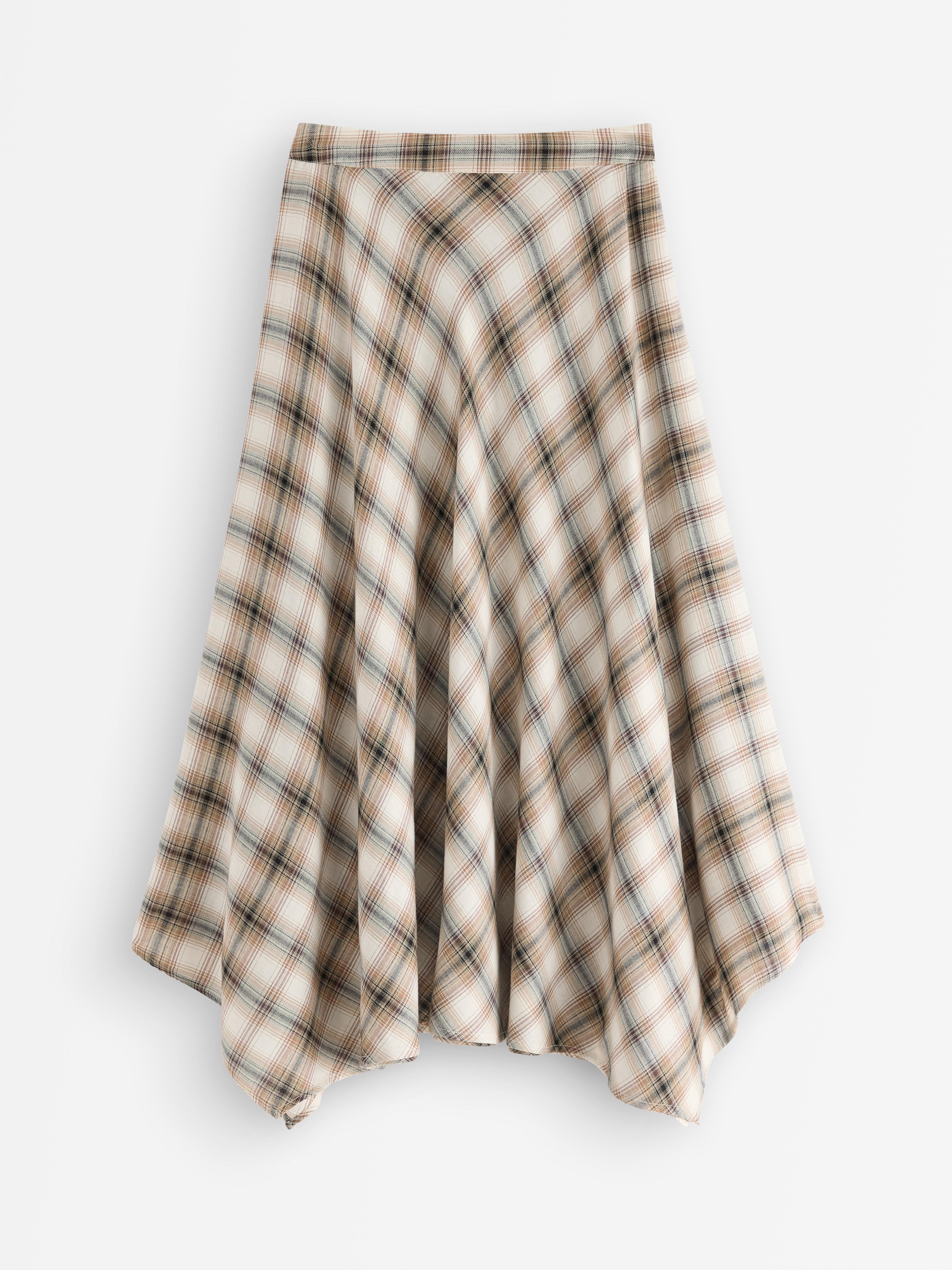 Falda midi color beige claro