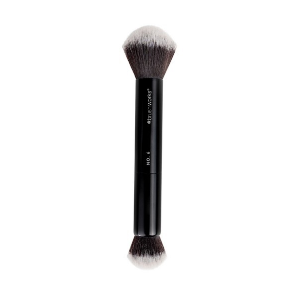 Brushworks No. 6 kétvégű púder- és polírozó ecset