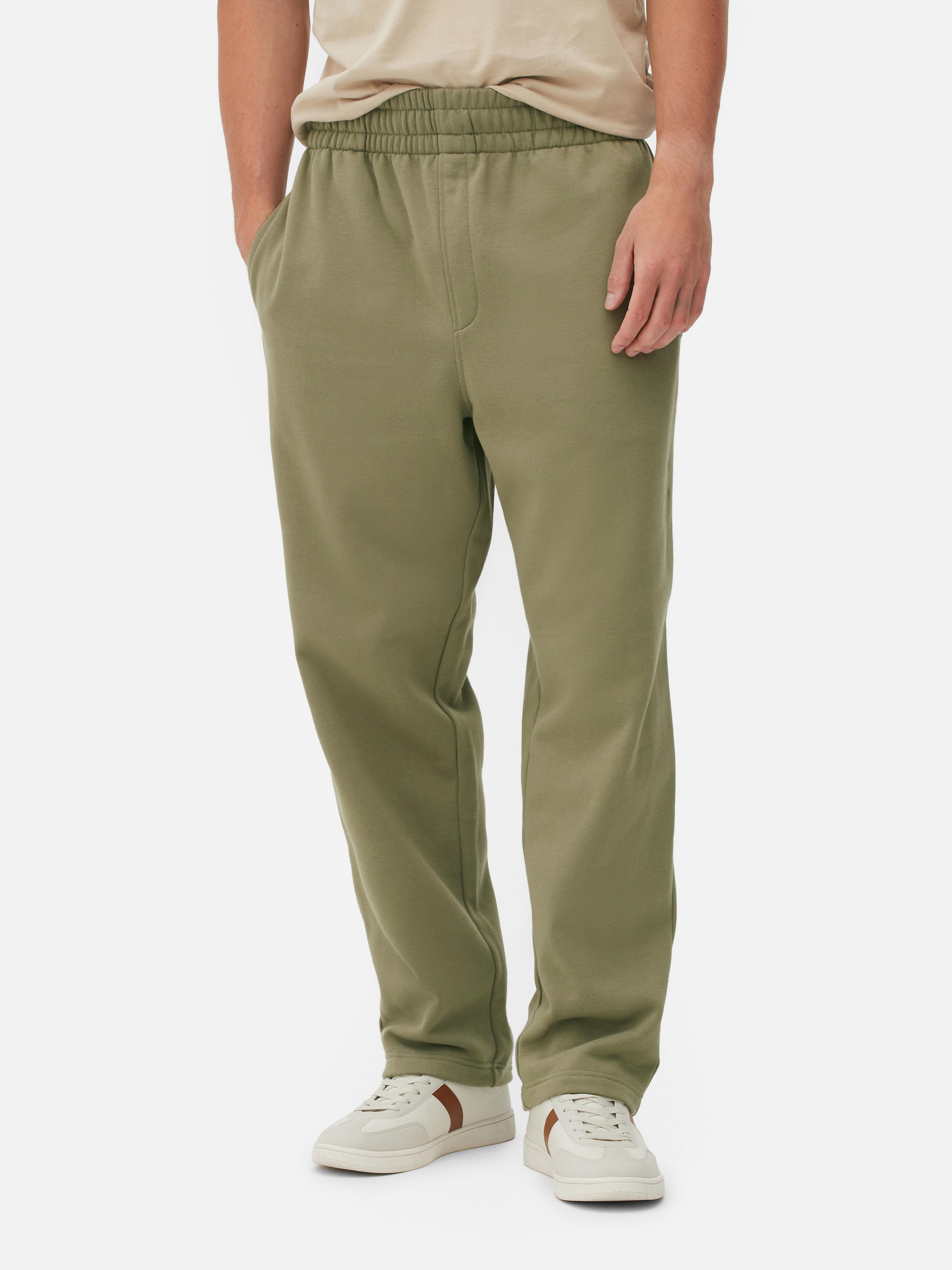 Pantaloni de trening rezistenți, simpli, cu croială dreaptă. Să trecem direct la subiect: acești pantaloni de trening sunt pur și simplu o necesitate.