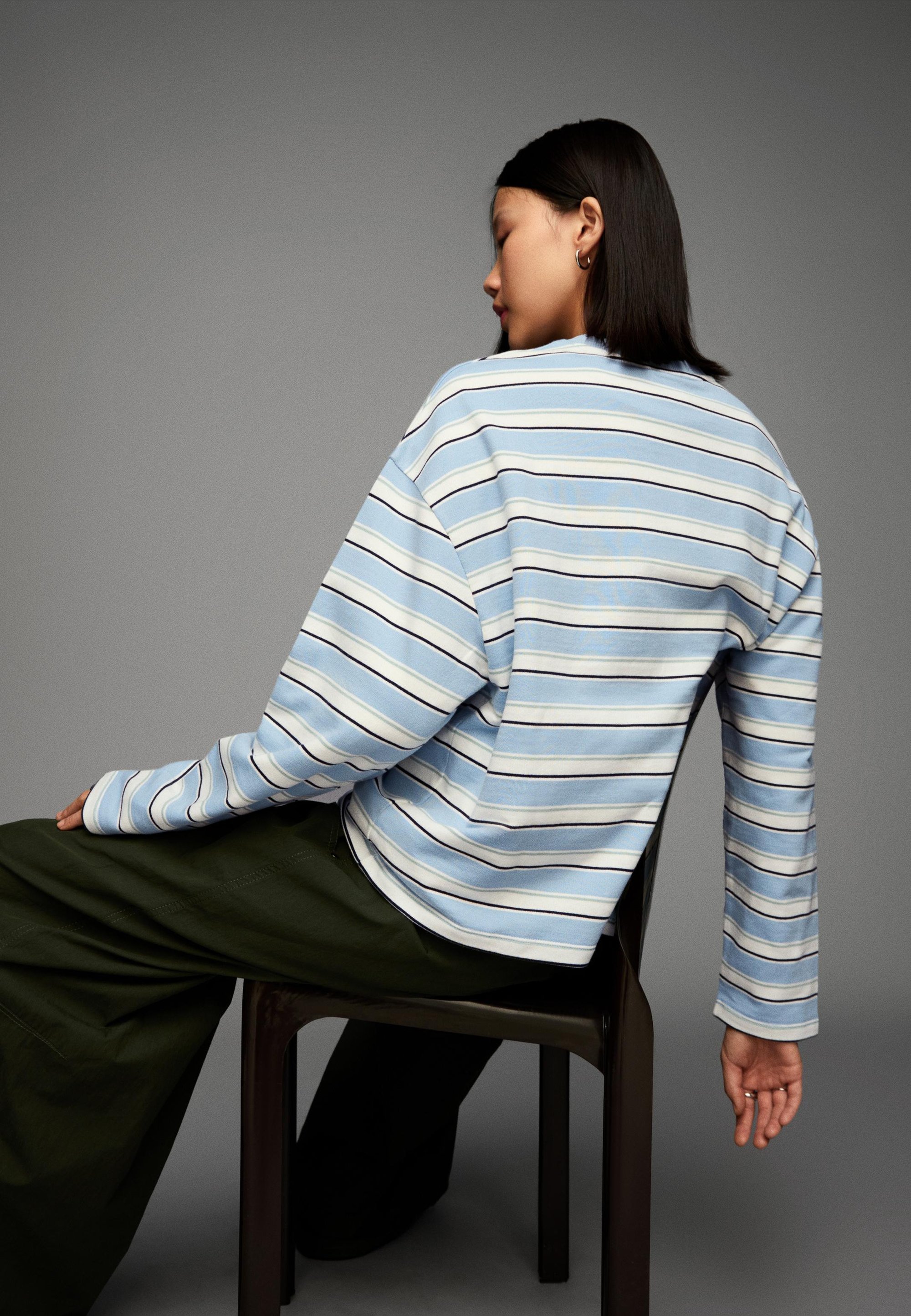 Bershka STRIPED - Maglia a maniche lunghe - azzurra
