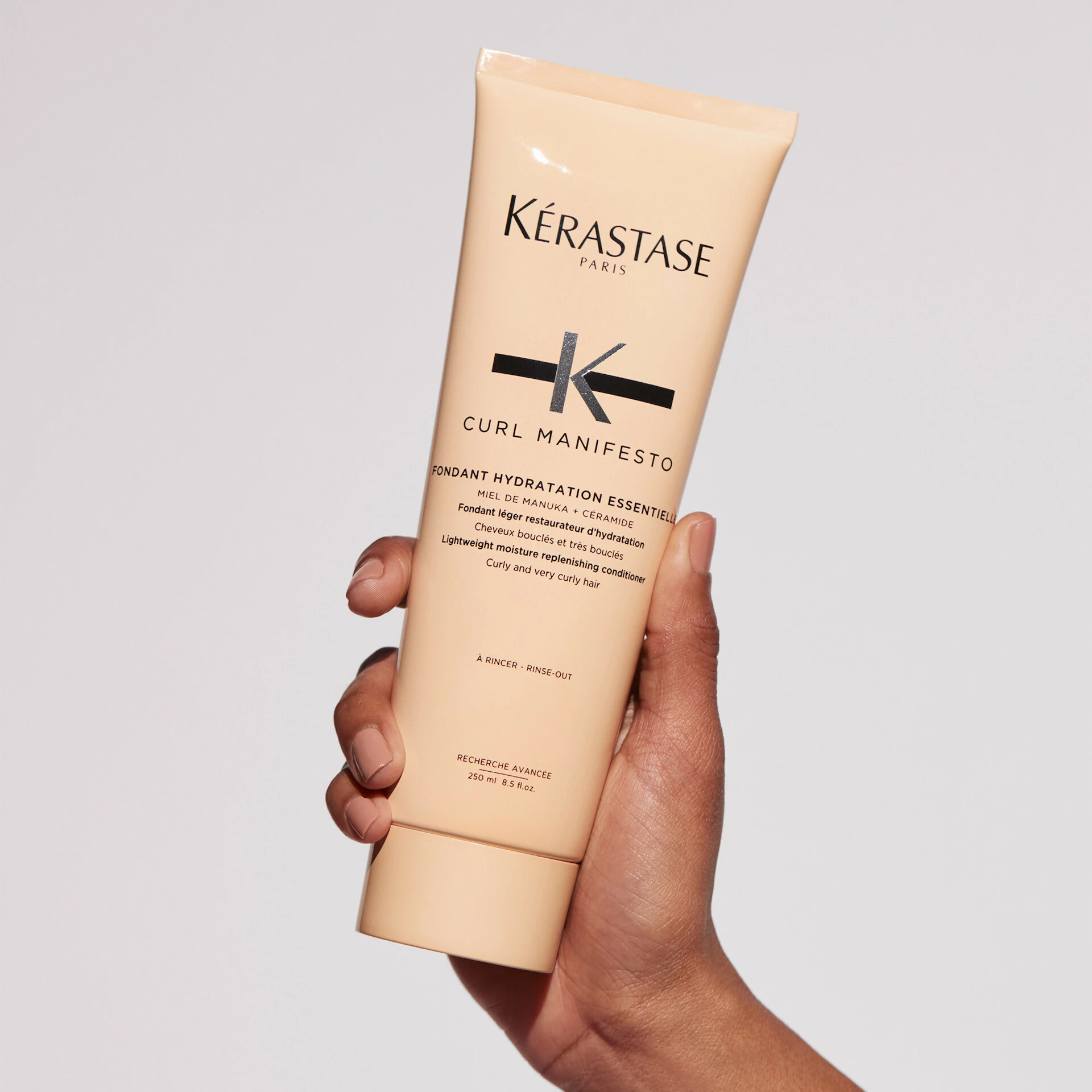 Curl Manifesto Fondant Hydration Essential regenerator 250 ml - Kérastase