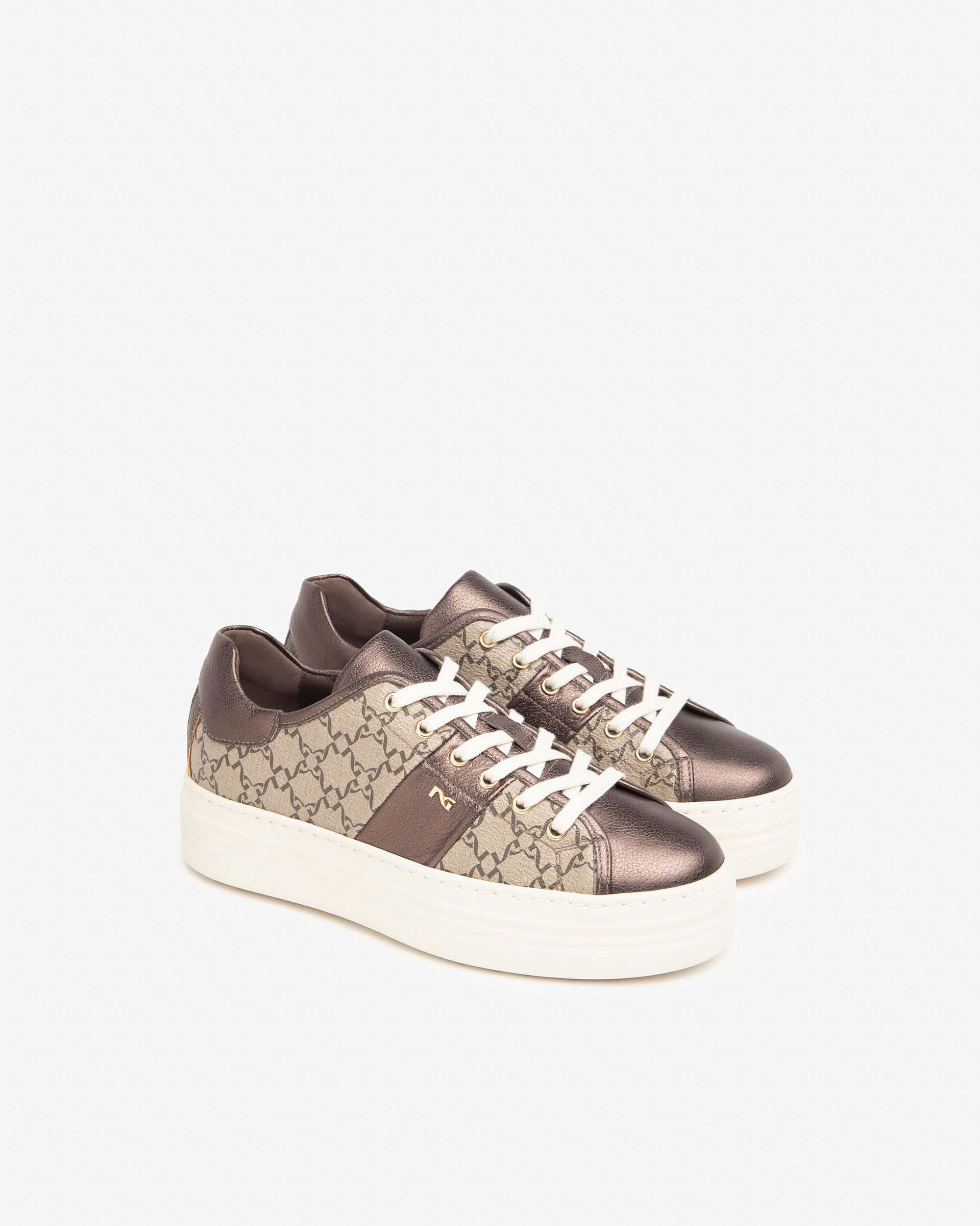  Baskets pour femmes en cuir et matériaux techniques