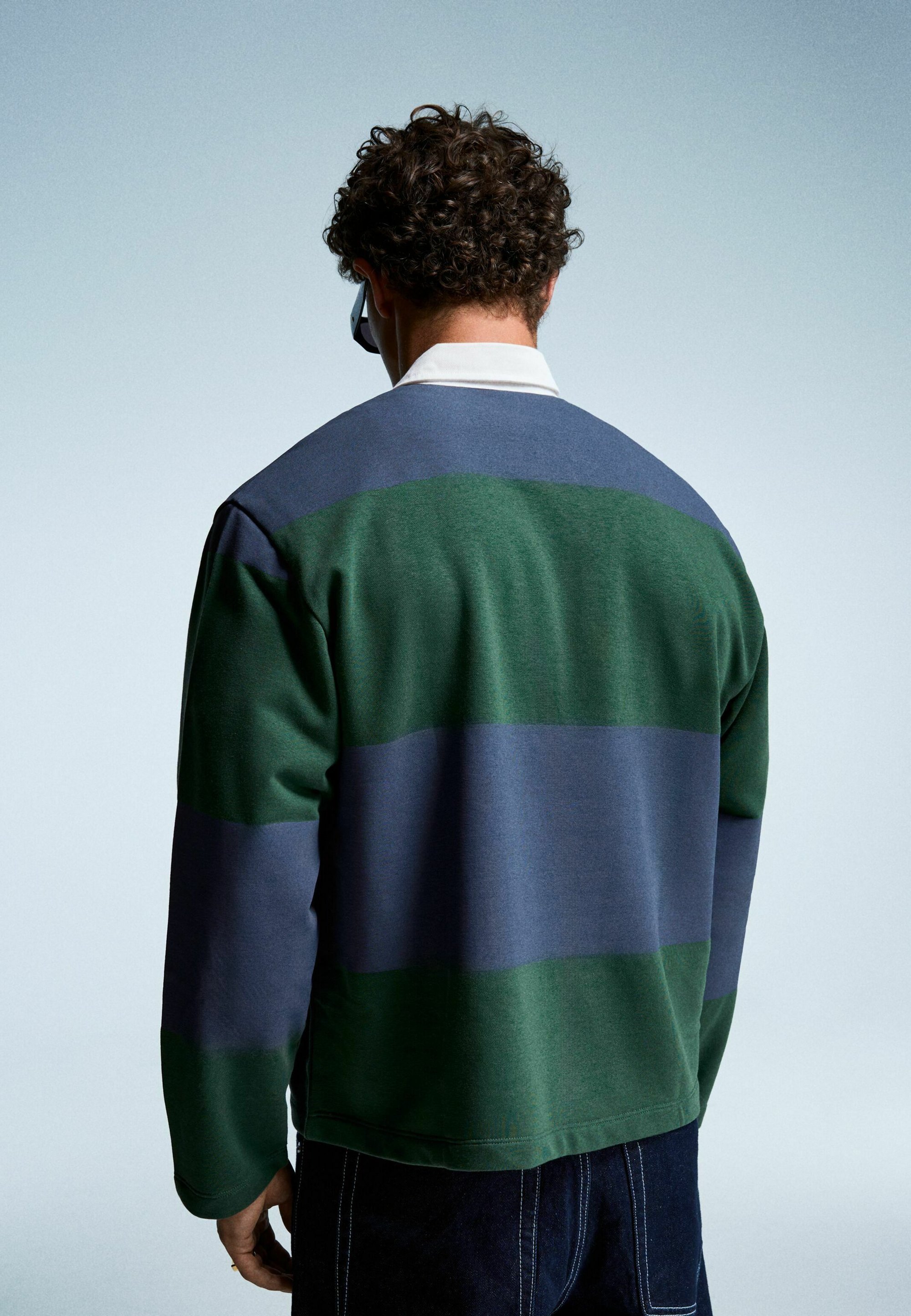 Bershka Polo a righe dalla vestibilità ampia - verde scuro