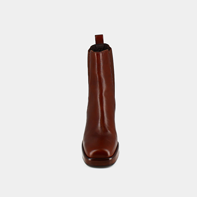 Bottines à bouts carrés et élastiques  en cuir vieilli marron