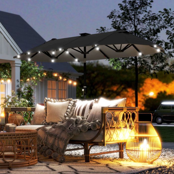 Parasol de jardin double - Outsunny - éclairage solaire - inclinaison par bouton-poussoir, manivelle, 2 aérations - 3 x 1,5 m - gris