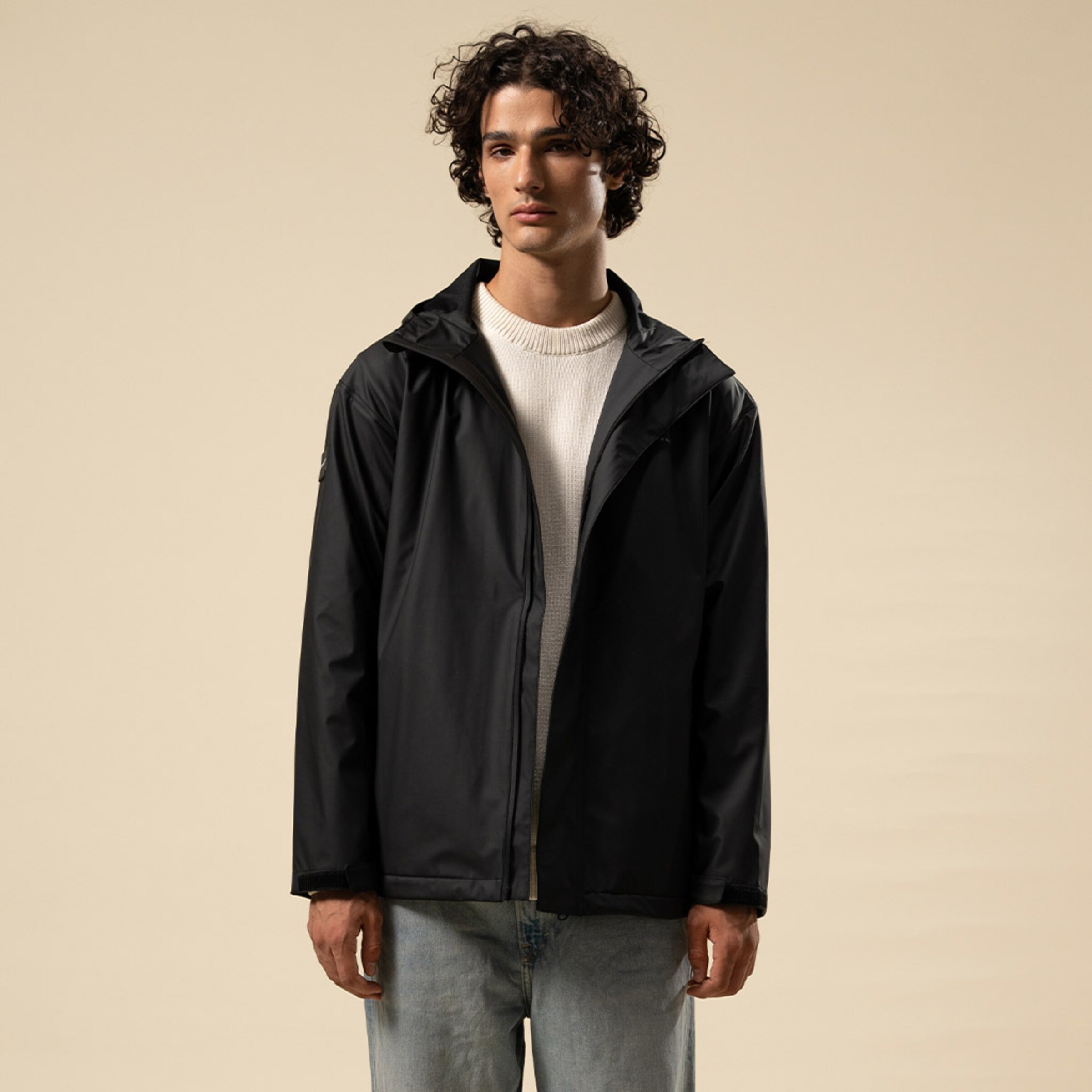 Veste imperméable courte noire de tous les jours