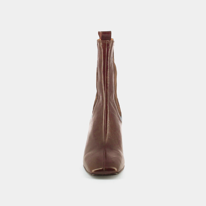 Bottines à talons et fronces  en cuir vieilli marron