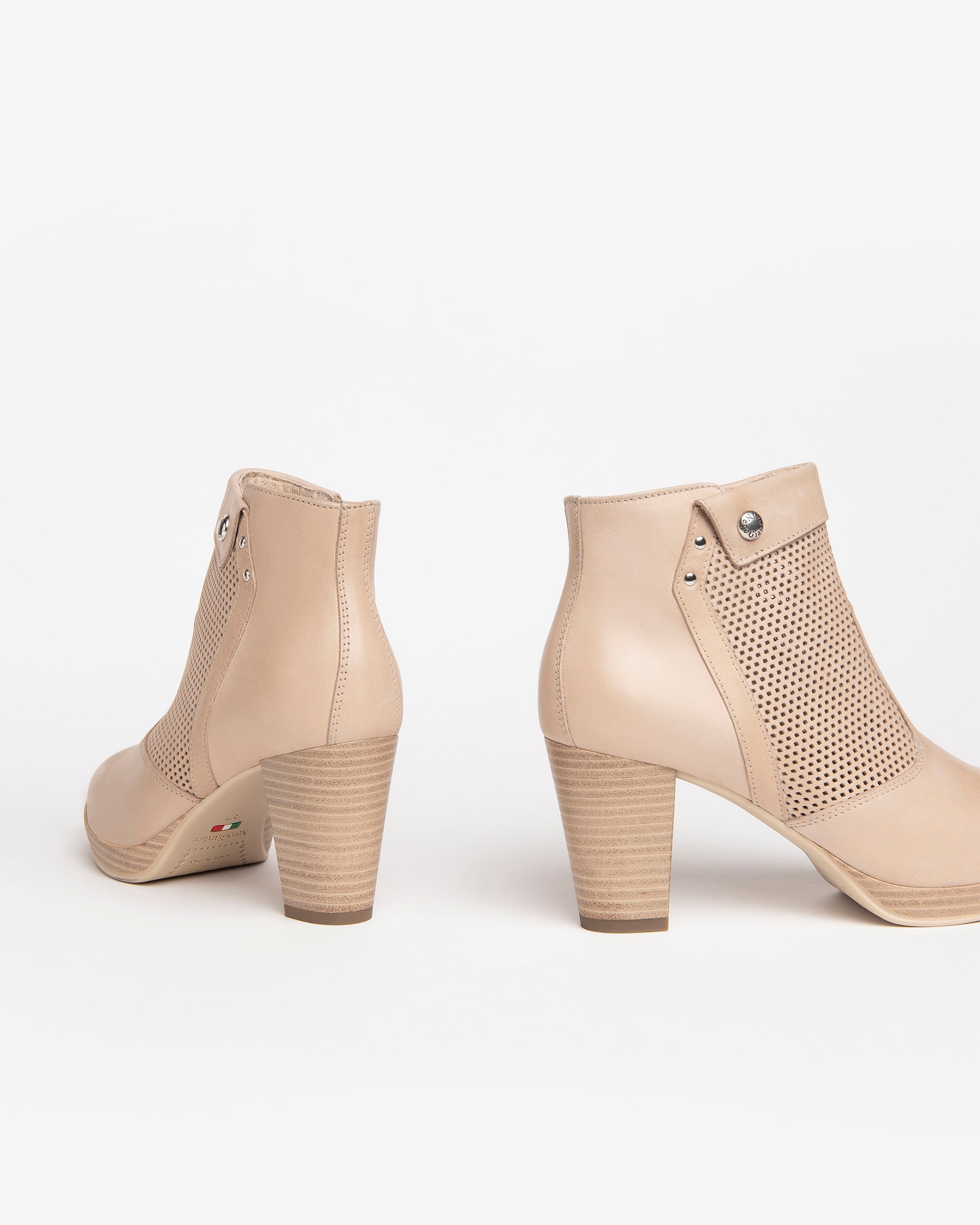  Damen-Ankle-Boots aus Leder