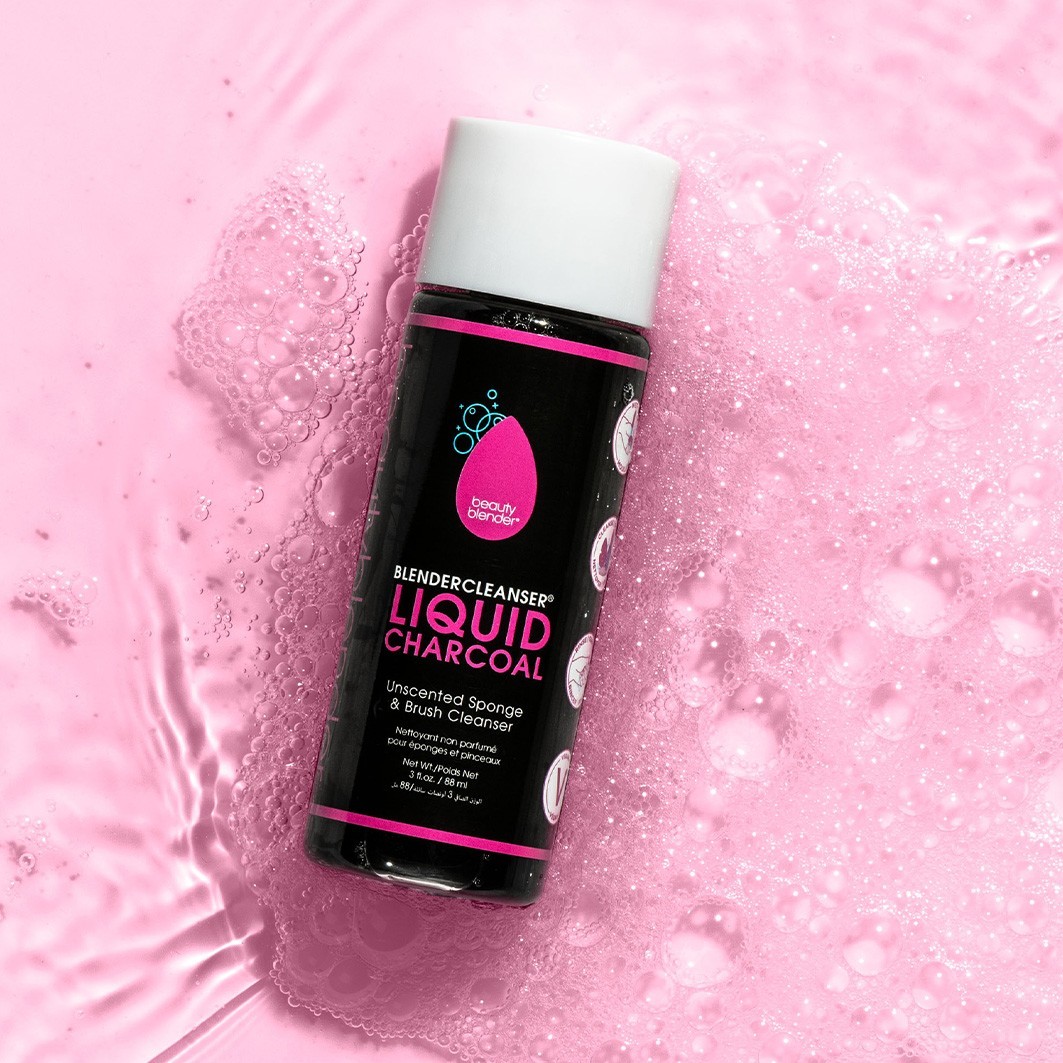 Soluție de curățare a pensulelor Beautyblender Blendercleanser cu cărbune activ lichid - 90 ml