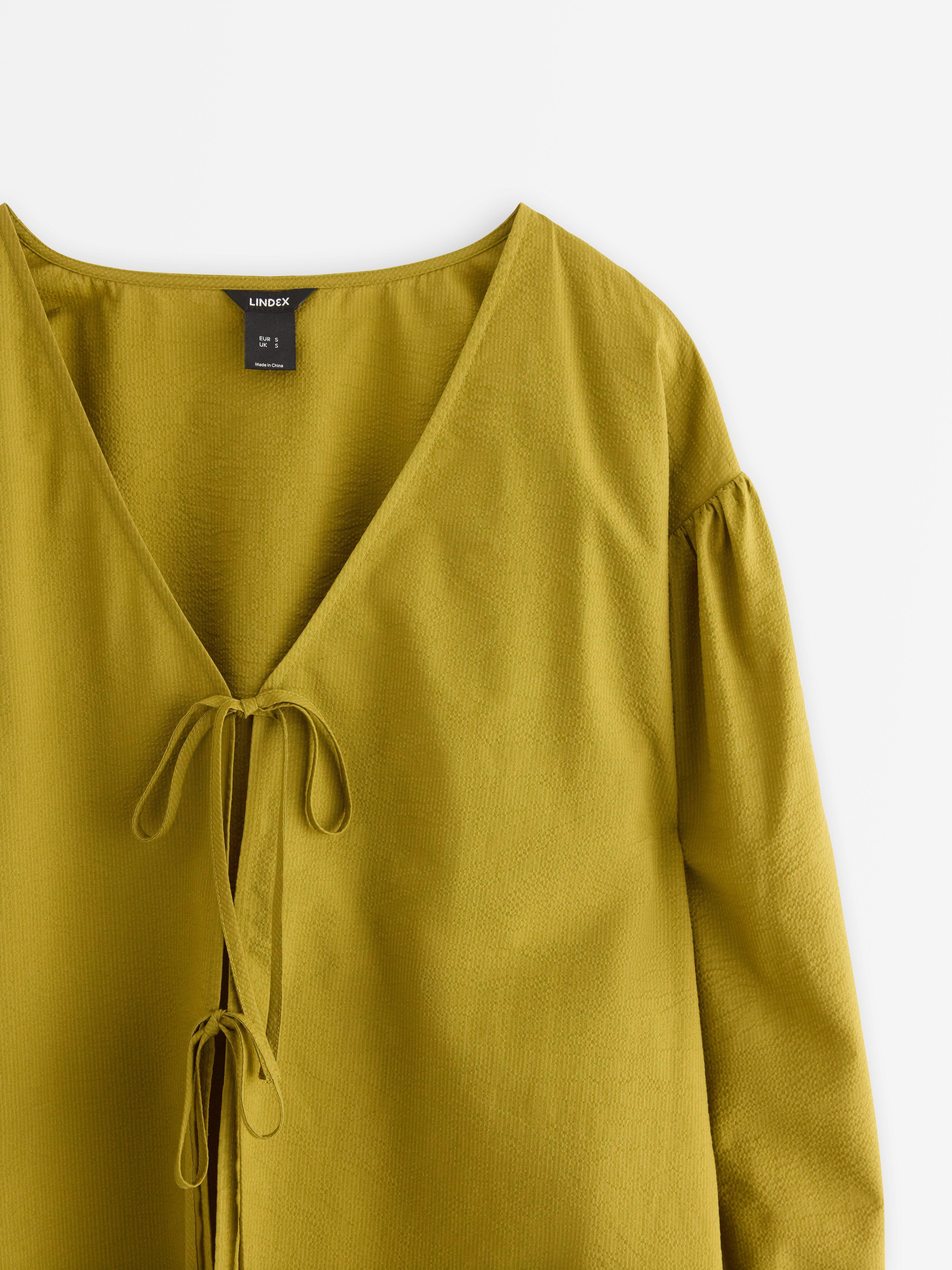 Blusa com detalhes de amarração, verde-acinzentado