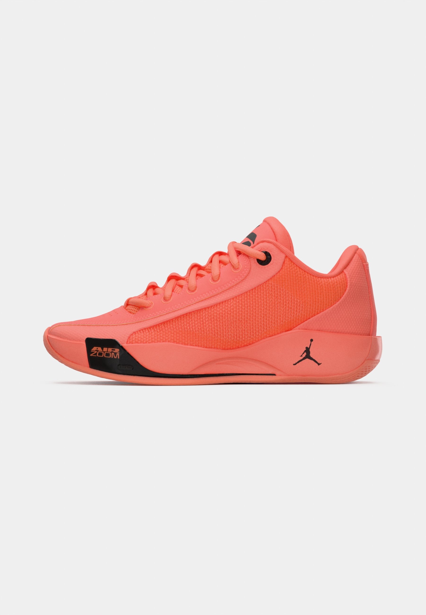 Jordan LUKA .77 OUTDOOR - Basketballschuhe - leuchtendes Mangoschwarz
