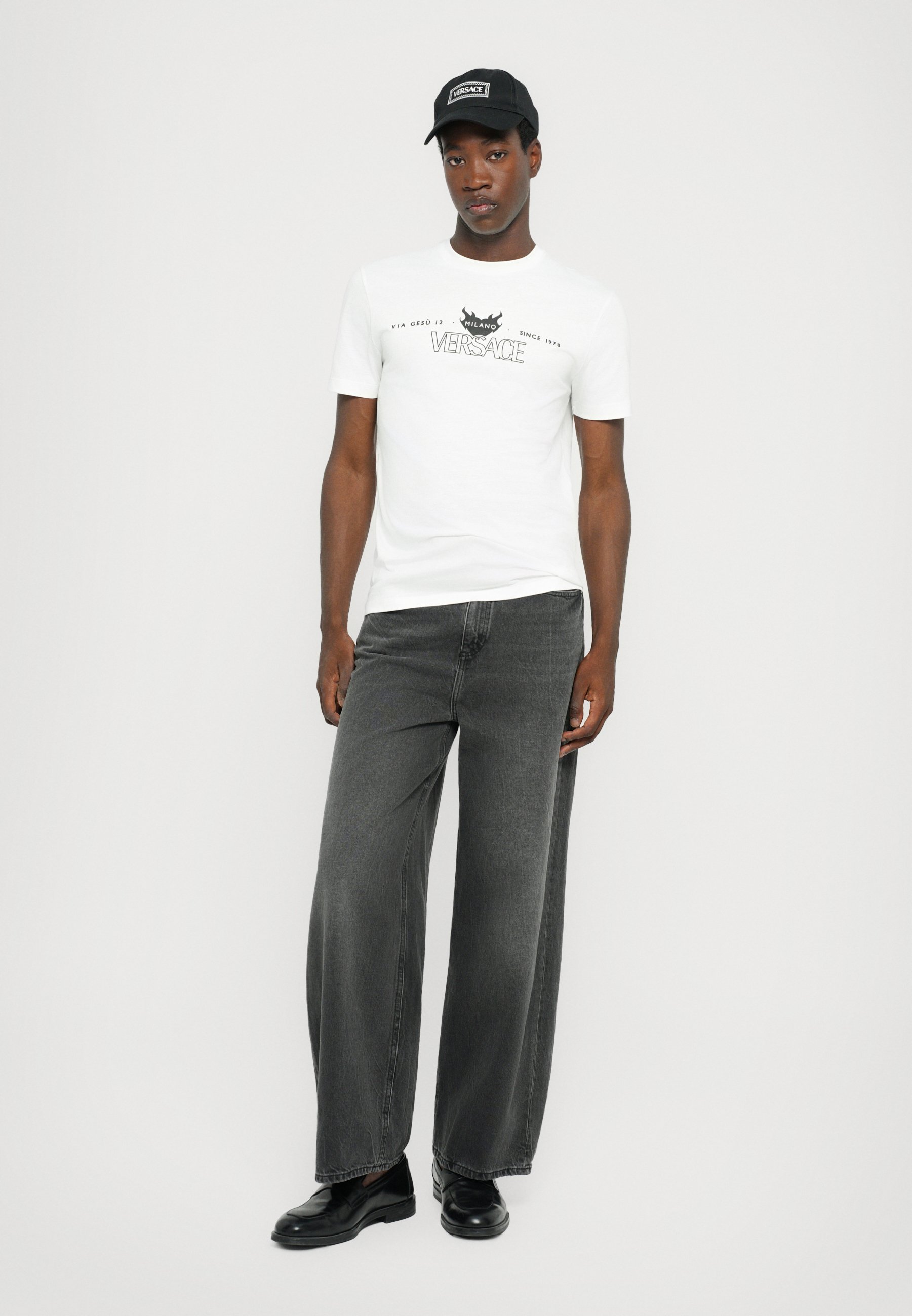 Versace COMPACT LOGO - T-shirt met print - wit