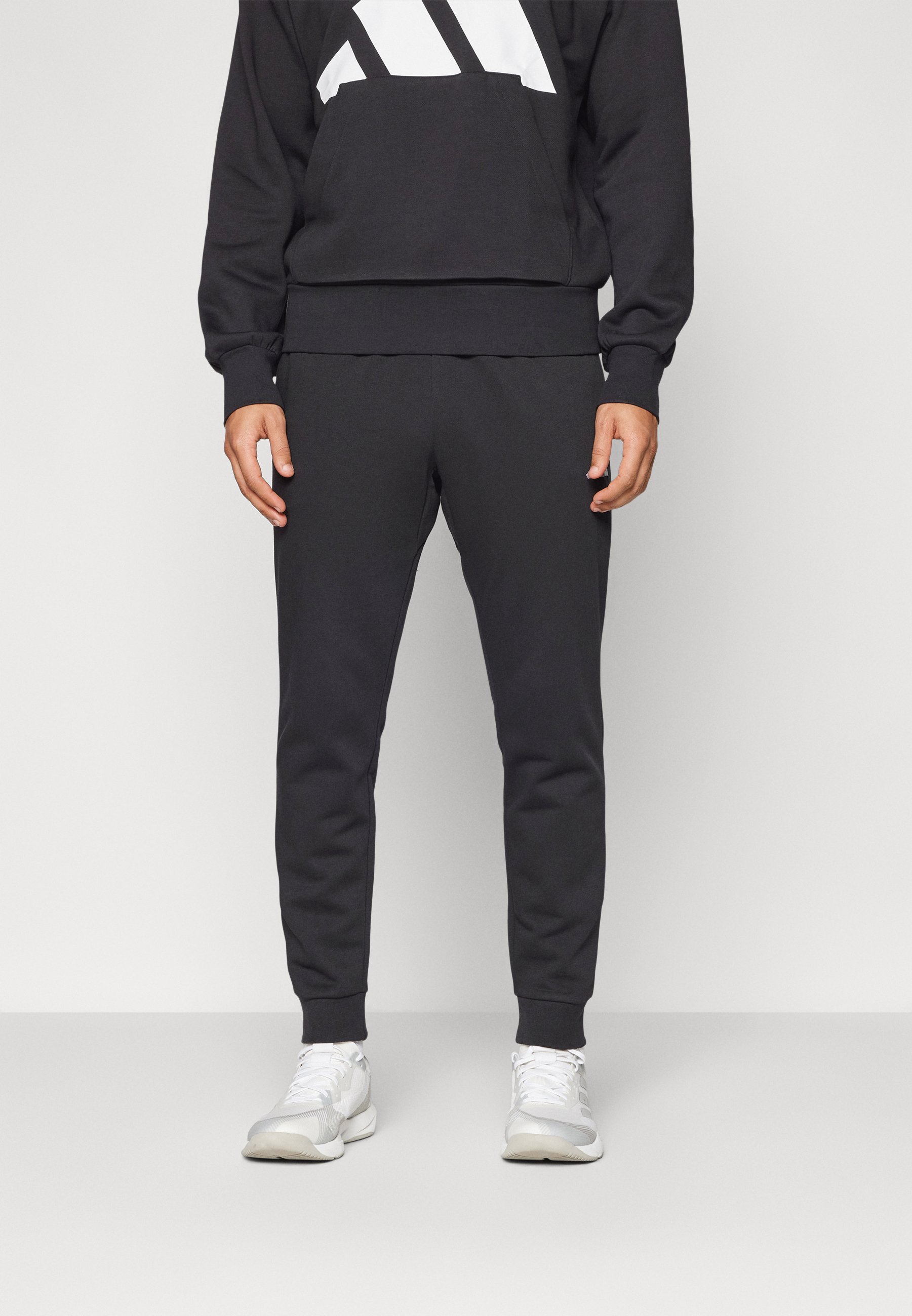 adidas Sportswear FEELCOZY - Trainingsbroek - zwart/wit