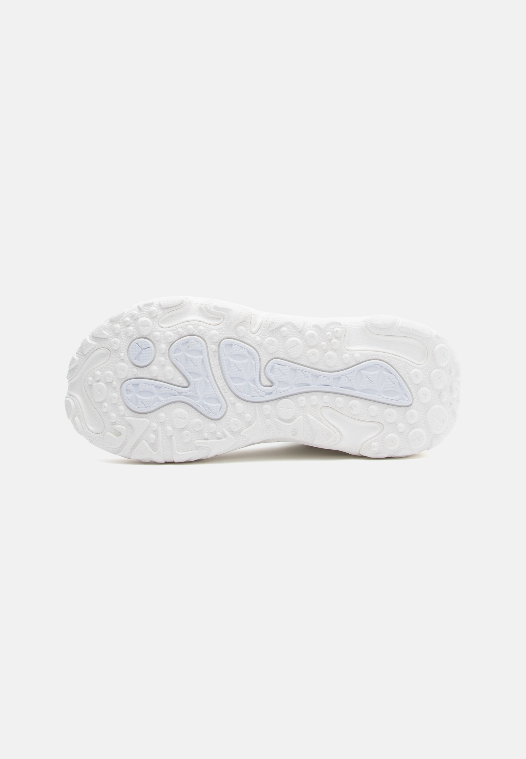 Puma LA FRANCÉ RNNR - Basketbalschoenen - wit met glans/zilverkleurige mist