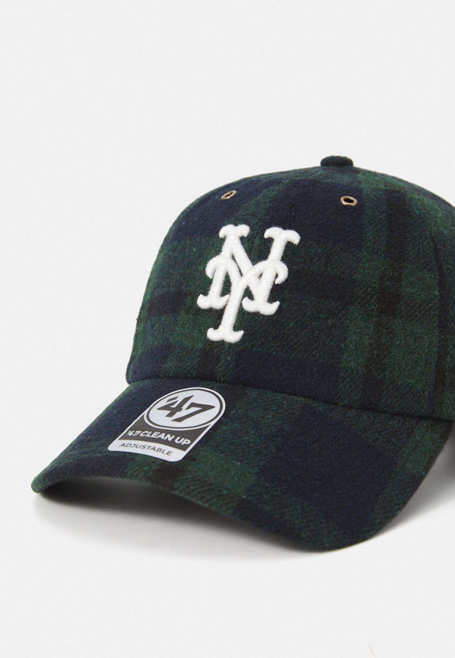 '47 Caps