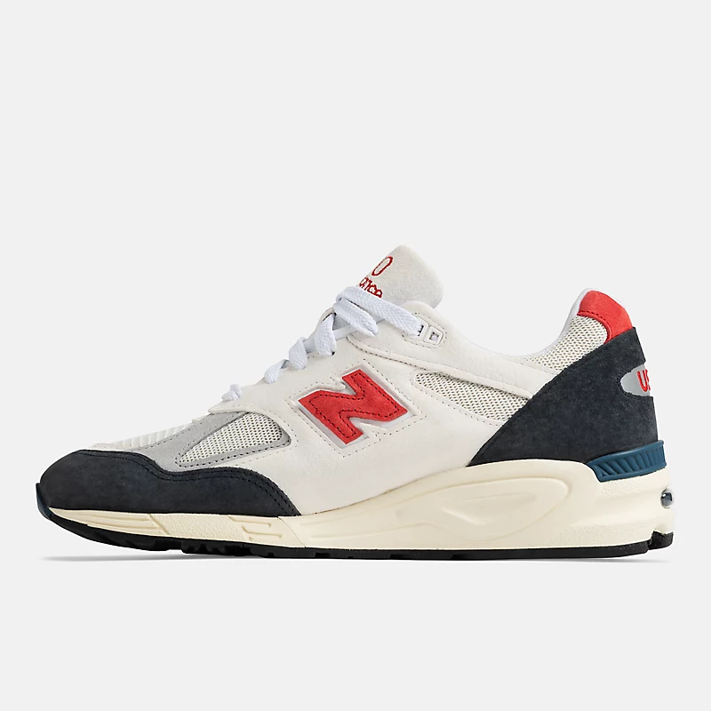 Męskie buty MADE in USA 990v2 - NB Navy z solą morską