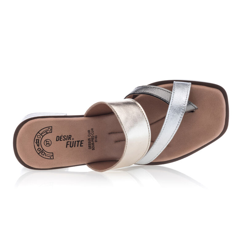 Női többszínű flip-flopok / tanga szandálok