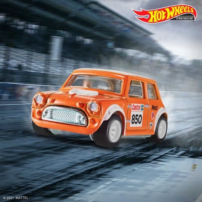 Hot Wheels - Véhicules Circuit Légends (Modèles aléatoires) - Petite Voiture  - 3 ans et + FPY86