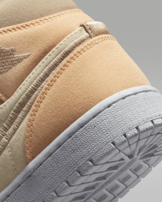 Air Jordan 1 Mid SE Women's Shoes