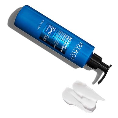 Redken Extreme Play Safe -hoitoaine 230ºC Vahvistava Hiussuihke Vaurioituneille Hiuksille 200 ml