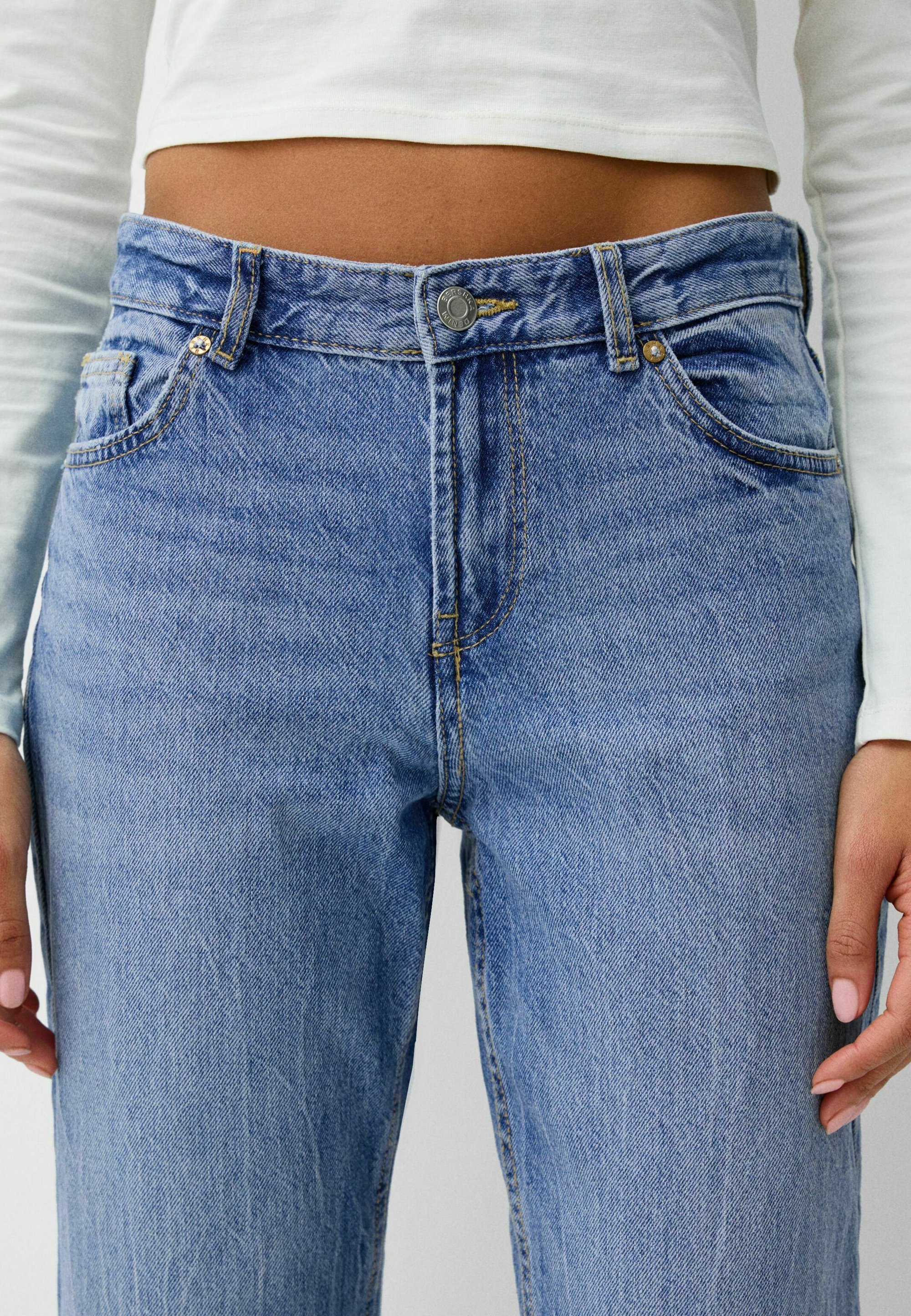 Bershka jeans met rechte pijpen - lichtblauwe denim