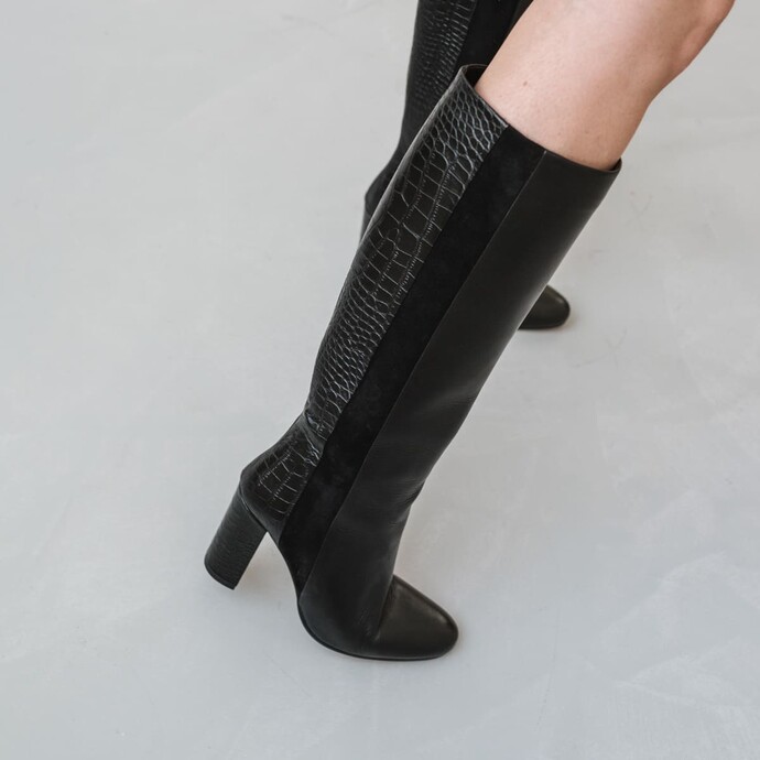 Bottes à talons  en cuir et velours noir