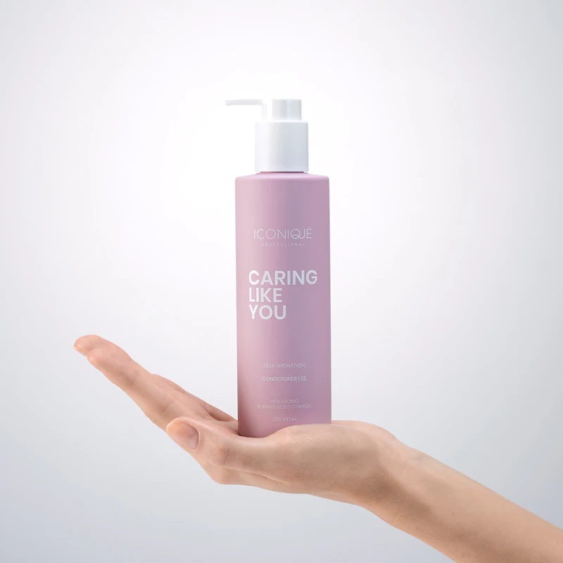ICONIQUE Professional CARING LIKE YOU dziļi mitrinošs kondicionieris sausiem un bojātiem matiem.
