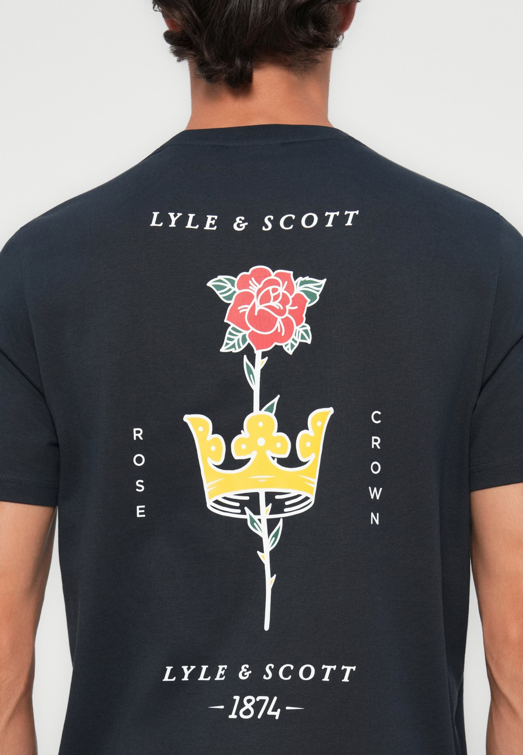 Lyle & Scott ROSE AND CROWN GRAPHIC - T-shirt met print - donkerblauw