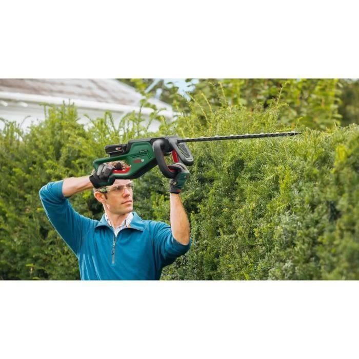Cortasetos Bosch UniversalHedgeCut 18V-55 (hoja de 55 cm de longitud, se entrega en una caja de cartón) + baterías y cargador