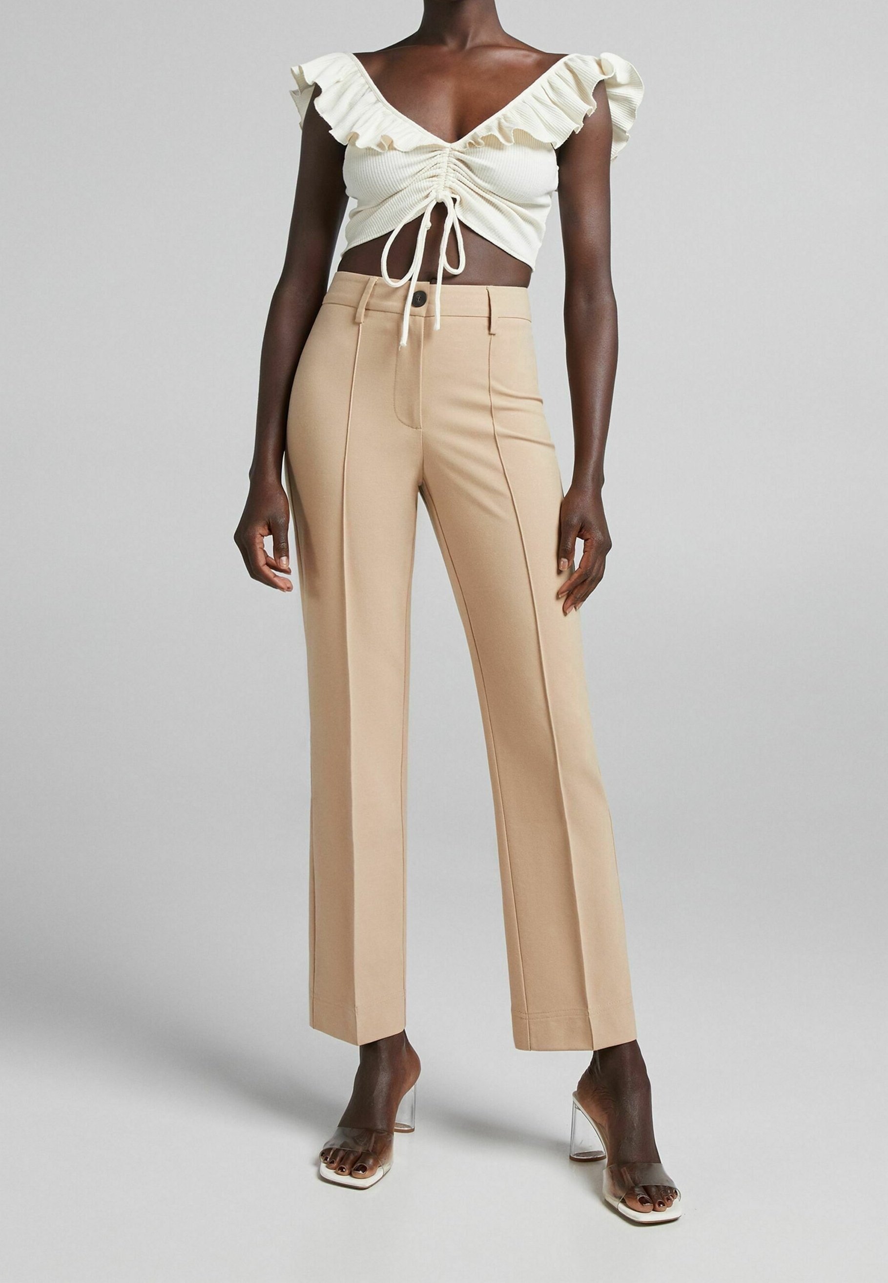 Pantaloni Bershka - color cuoio
