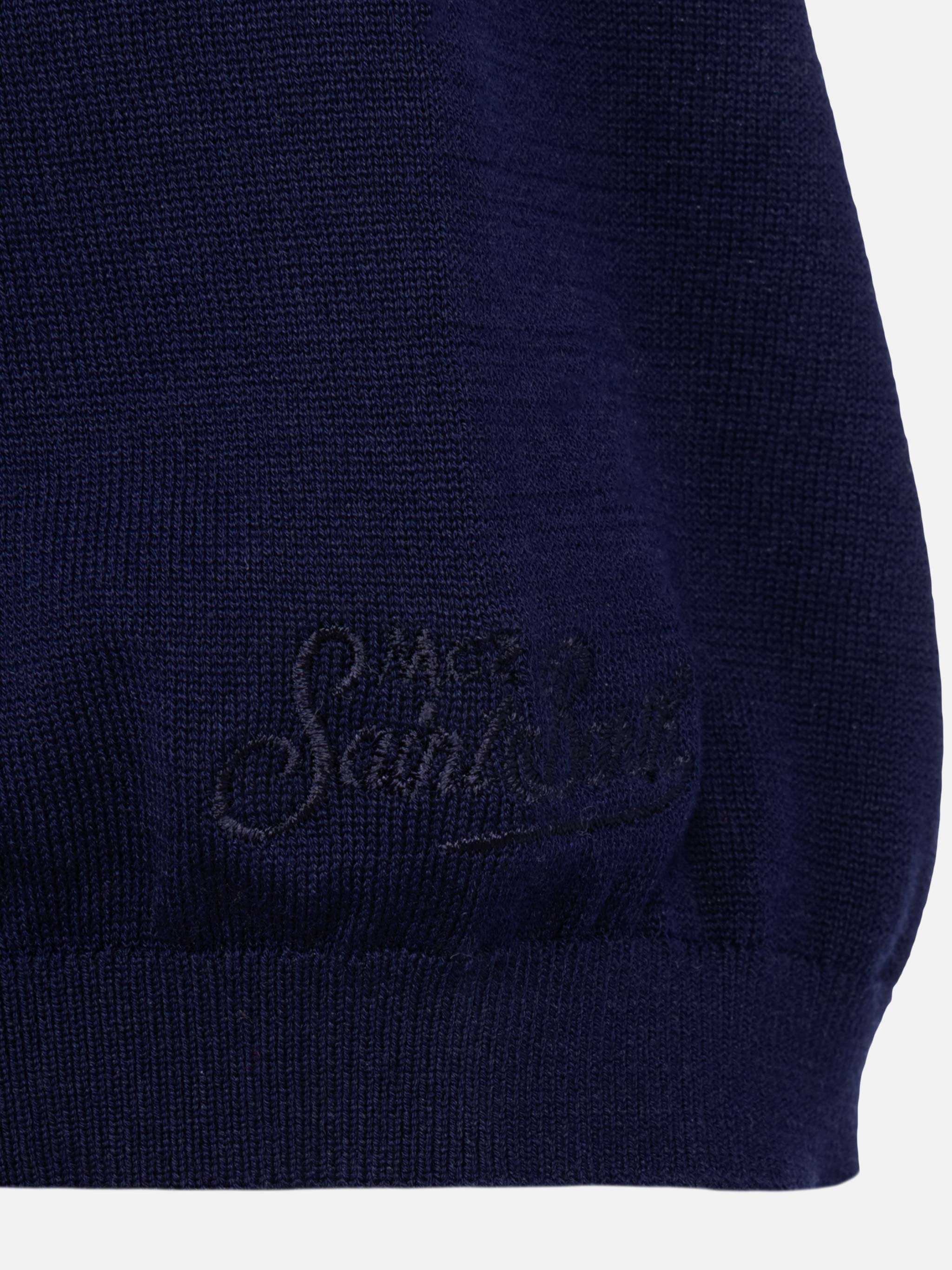 Sloan poloshirt in marineblauw, gebreid van zijde en katoen.