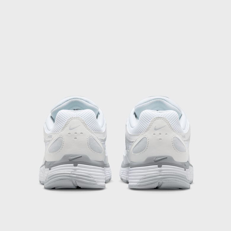 WMNS P-6000